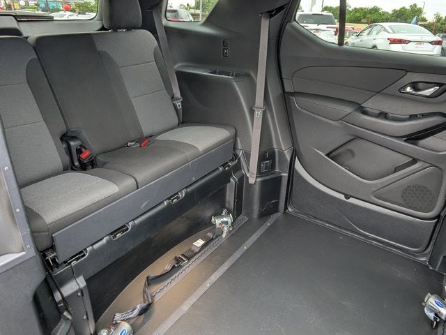 2023 Chevrolet Traverse LT Cloth - BraunAbility XI - Power In-Floor Ramp