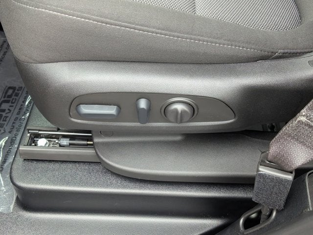 2023 Chevrolet Traverse LT Cloth - BraunAbility XI - Power In-Floor Ramp