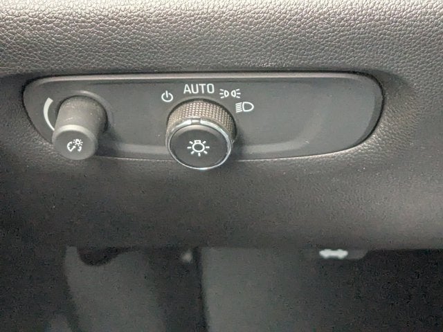 2023 Chevrolet Traverse LT Cloth - BraunAbility XI - Power In-Floor Ramp