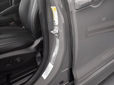 2025 Chrysler Pacifica Select - BraunAbility XI - Power InFloor Ramp