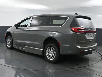 2025 Chrysler Pacifica Select - BraunAbility XI - Power InFloor Ramp