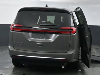 2025 Chrysler Pacifica Select - BraunAbility XI - Power InFloor Ramp