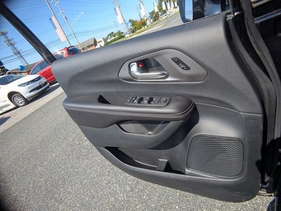 2026 Chrysler Pacifica Select Sport - [NEW]BraunAbility XT - Power Fold-Out Ramp