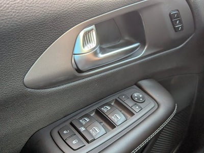 2026 Chrysler Pacifica Select Sport - [NEW]BraunAbility XT - Power Fold-Out Ramp