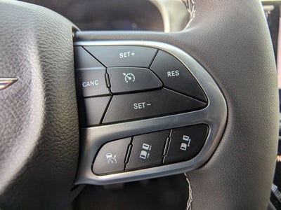 2025 Chrysler Pacifica Select - BraunAbility Manual Rear Entry - Wheelchair Accessible Conversion