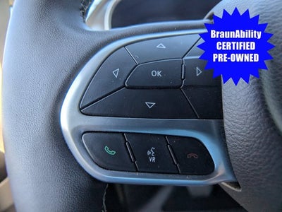2024 Chrysler Pacifica Touring L - BraunAbility XT Power Fold-Out Ramp