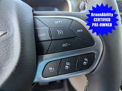2024 Chrysler Pacifica Touring L - BraunAbility XT Power Fold-Out Ramp