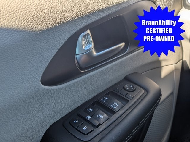 2024 Chrysler Pacifica Touring L - BraunAbility XT Power Fold-Out Ramp