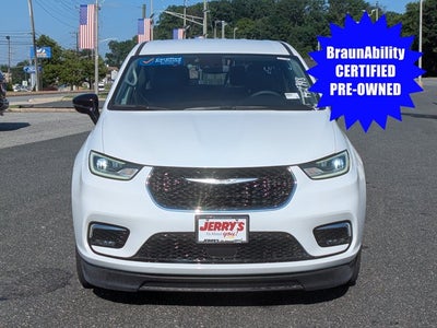 2024 Chrysler Pacifica Touring L - BraunAbility XT Power Fold-Out Ramp