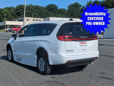 2024 Chrysler Pacifica Touring L - BraunAbility XT Power Fold-Out Ramp