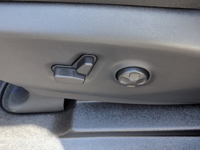 2026 Chrysler Pacifica Select - [NEW] BraunAbility XT - Power Fold-Out Ramp