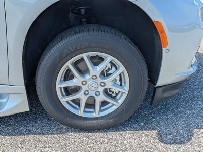 2026 Chrysler Pacifica Select - [NEW] BraunAbility XT - Power Fold-Out Ramp