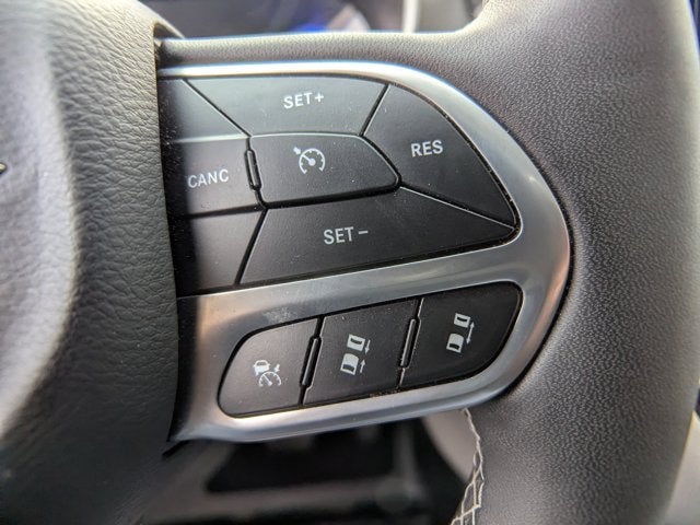 2024 Chrysler Pacifica Touring L - BraunAbility XI Power Infloor Ramp