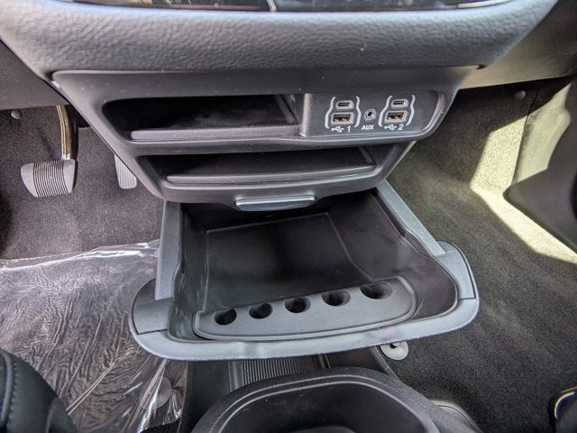 2025 Chrysler Pacifica Select - BraunAbility Manual Rear Entry - Wheelchair Accessible Conversion