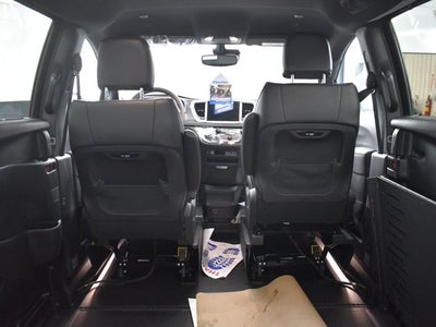 2025 Chrysler Pacifica Select - BraunAbility XT - Power Fold-Out Ramp