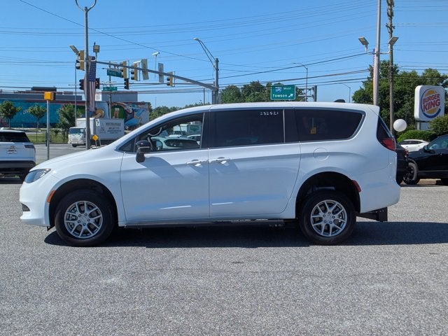 2026 Chrysler Voyager LX - Manual Rear Entry Wheelchair Conversion