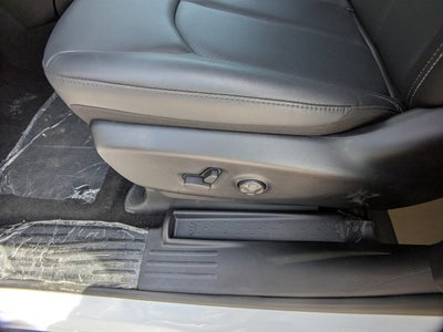 2025 Chrysler Voyager LX - BraunAbility Companion Van - Manual Fold-Out Ramp