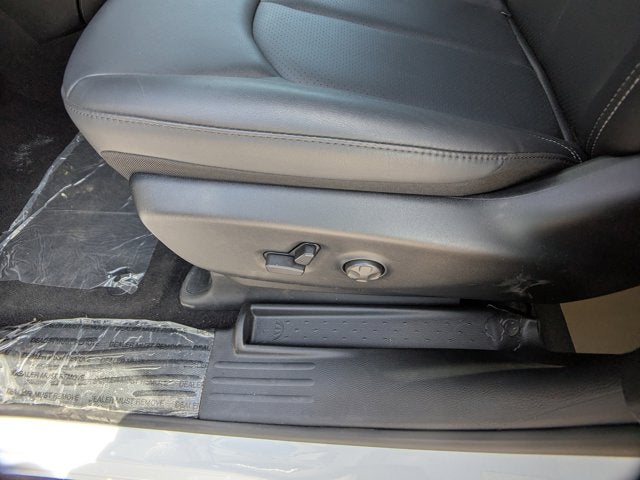 2025 Chrysler Voyager LX - BraunAbility Companion Van - Manual Fold-Out Ramp