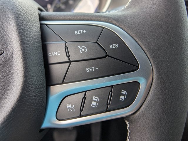 2025 Chrysler Voyager LX - BraunAbility Companion Van - Manual Fold-Out Ramp