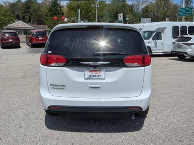 2025 Chrysler Voyager LX - BraunAbility Companion Van - Manual Fold-Out Ramp