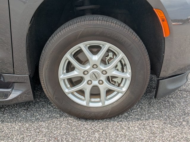 2021 Chrysler Voyager LXI - BraunAbility XT Power Fold-Out Ramp