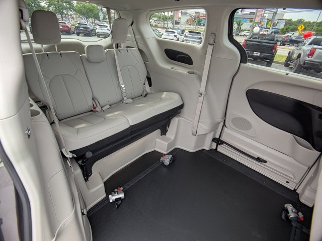 2021 Chrysler Voyager LXI - BraunAbility XT Power Fold-Out Ramp