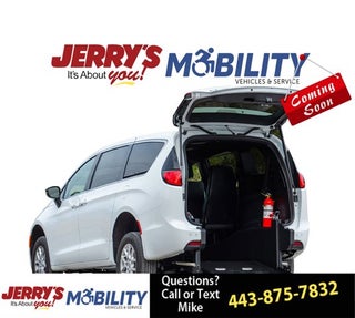 2024 Chrysler Pacifica Touring - [NEW] FR Conversions - Short Cut, Manual Rear Entry Conversion