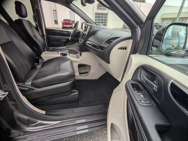 2019 Dodge Grand Caravan SXT - FR Conversions - Manual Rear Entry Conversion