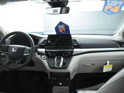 2026 Honda Odyssey EX-L - BraunAbility XI - Power In-Floor Ramp