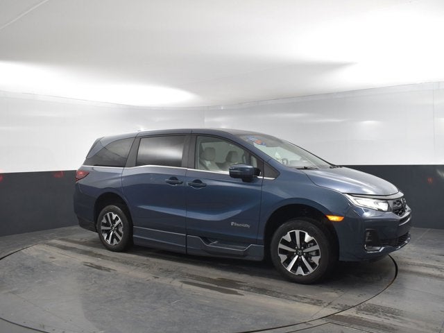 2026 Honda Odyssey EX-L - BraunAbility XI - Power In-Floor Ramp