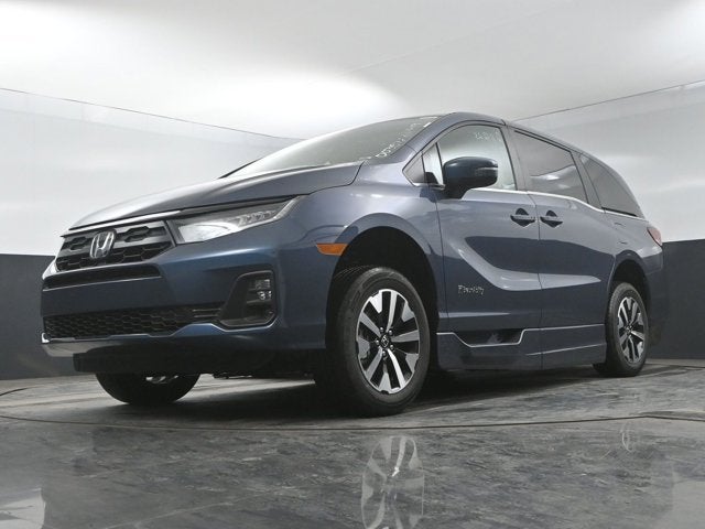 2026 Honda Odyssey EX-L - BraunAbility XI - Power In-Floor Ramp