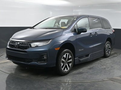 2026 Honda Odyssey EX-L - NEW BraunAbility XI - Power In-Floor Ramp