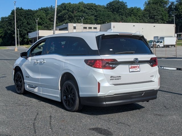 2026 Honda Odyssey Sport-L - [NEW] BraunAbility XI - Power In-floor Ramp