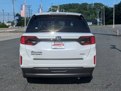 2026 Honda Odyssey Sport-L - [NEW] BraunAbility XI - Power In-floor Ramp