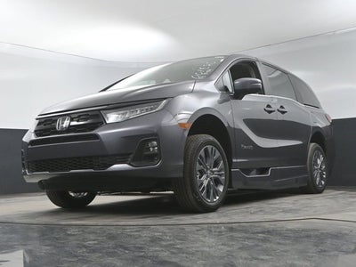 2026 Honda Odyssey Touring - BraunAbility XI Power Infloor Ramp