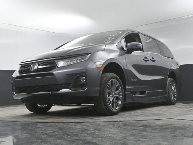 2026 Honda Odyssey Touring - BraunAbility XI Power Infloor Ramp