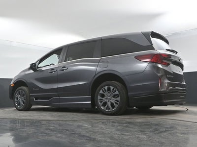 2026 Honda Odyssey Touring - BraunAbility XI Power Infloor Ramp
