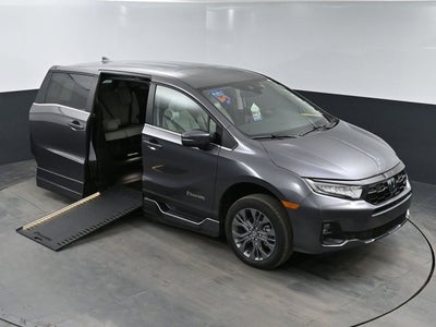 2026 Honda Odyssey Touring - BraunAbility XI Power Infloor Ramp