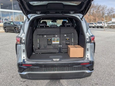 2025 Toyota Sienna XSE - BraunAbility XI - Power In-Floor Ramp
