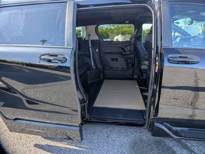 2025 Toyota Sienna XSE - BraunAbility XI - Power In-Floor Ramp