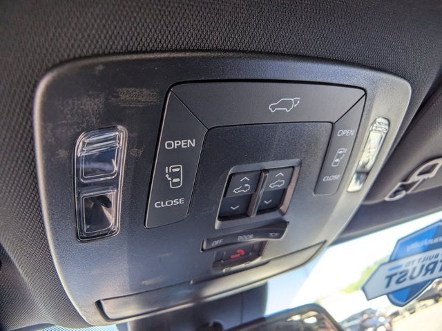 2025 Toyota Sienna XSE - BraunAbility XI - Power In-Floor Ramp