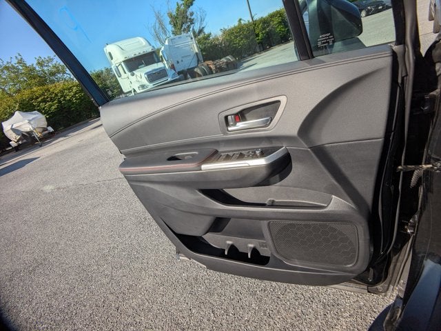 2025 Toyota Sienna XSE - BraunAbility XI - Power In-Floor Ramp