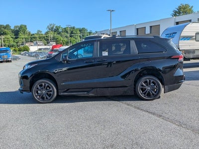 2025 Toyota Sienna XSE - BraunAbility XI - Power In-Floor Ramp