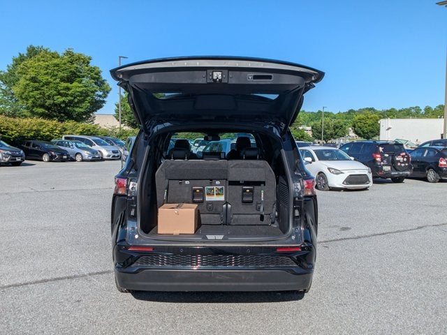 2025 Toyota Sienna XSE - BraunAbility XI - Power In-Floor Ramp