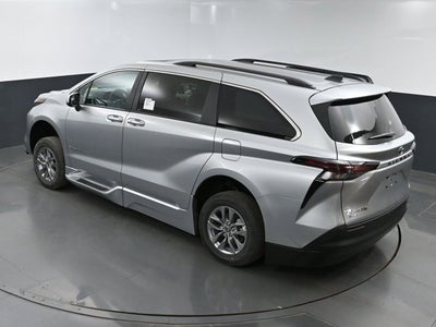 2025 Toyota Sienna XLE - BraunAbility XT - Power Fold-Out Ramp