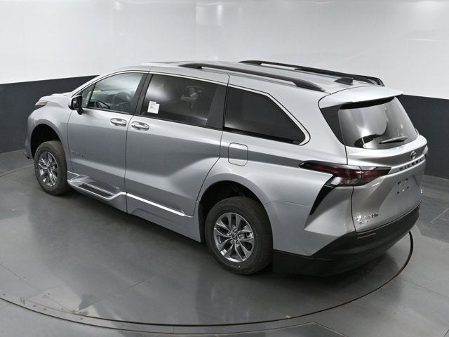 2025 Toyota Sienna XLE - BraunAbility XT - Power Fold-Out Ramp