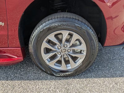 2024 Toyota Sienna XLE - BraunAbility XT - Power Fold-Out Ramp