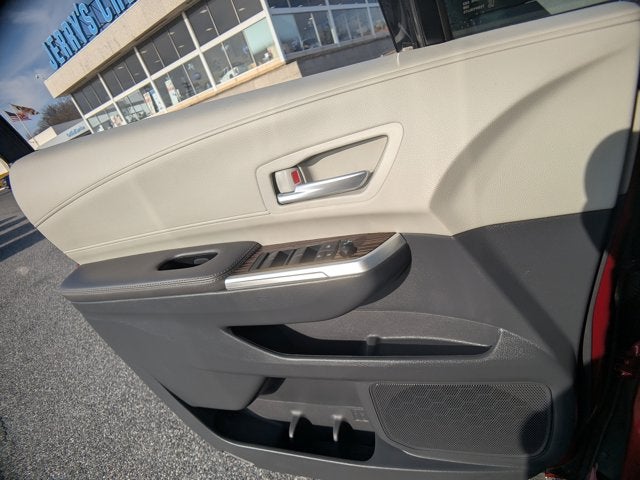 2024 Toyota Sienna XLE - BraunAbility XT - Power Fold-Out Ramp