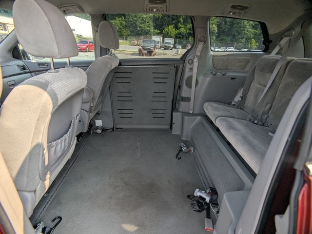 2010 Toyota Sienna CE - BraunAbility Rampvan, Power Fold Out