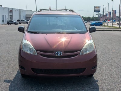 2010 Toyota Sienna CE - BraunAbility Rampvan, Power Fold Out